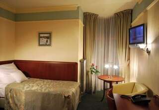 Отель Hotel Victoria Влоцлавек Двухместный номер с 1 кроватью или 2 отдельными кроватями-3